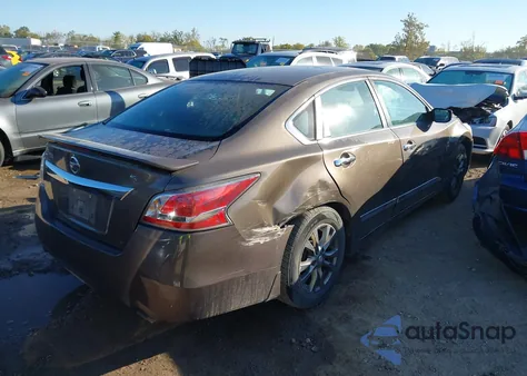 2015 Nissan Altima 2.5/2.5 S/2.5 Sl/2.5 Sv z USA, uszkodzony, nr VIN 1N4AL3AP1FC450309